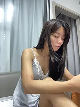 Snapshot of Puting_q chatting on 07-20-26, 09:45 Puting q online show from 07-20-26, 09:45