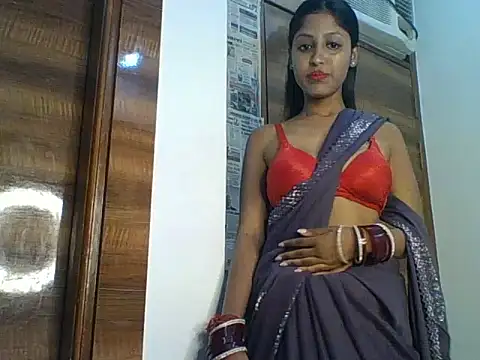 Pari lovers online show from 03-15-26, 03:18