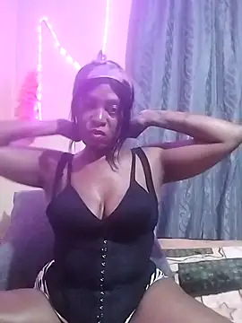 Snapshot of TrendColours chatting on 03-16-26, 07:18 TrendColours online show from 03-16-26, 07:18