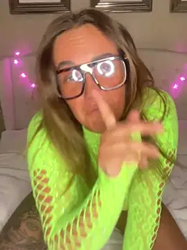 Snapshot of Spicy-Mama69 chatting on 04-02-26, 06:49 Spicy-Mama69 online show from 04-02-26, 06:49