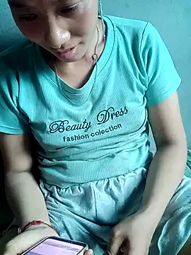 Snapshot of Leiley_98 chatting on 06-28-26, 02:39 Leiley 98 online show from 06-28-26, 02:39