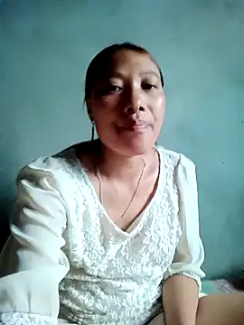 Snapshot of Leiley_98 chatting on 07-17-26, 05:03 Leiley 98 online show from 07-17-26, 05:03