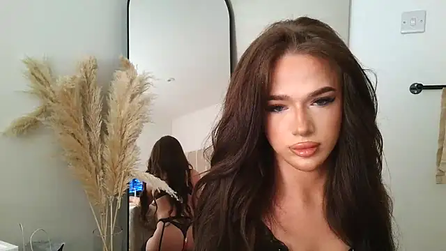 Snapshot of ArabellaUK chatting on 04-01-26, 10:51 ArabellaUK online show from 04-01-26, 10:51