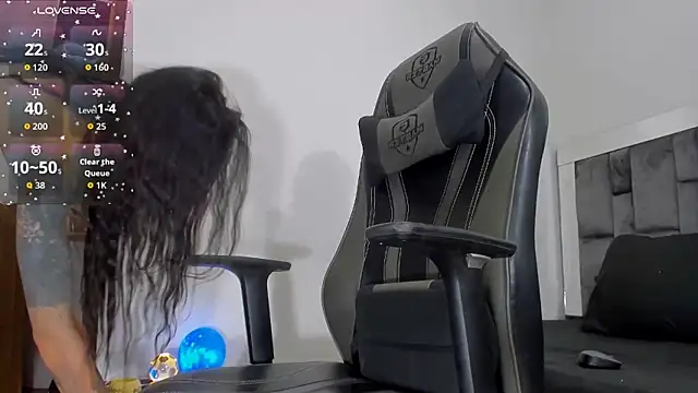 Thaliana Jaramillo online show from 05-31-26, 08:10