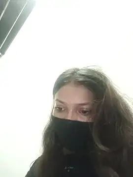 Candyy crushh online show from 05-14-26, 08:54