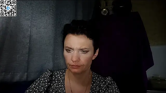 HotMamaQueen234 online show from 06-07-26, 09:07