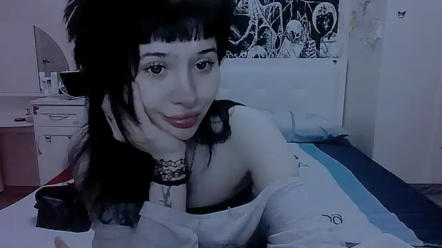 AllisonDeetz online show from 04-25-26, 05:10