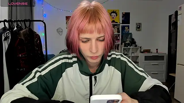 sweet peach    online show from 04-16-26, 07:36