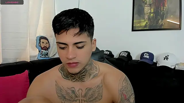 sweetlatinoboy online show from 04-19-26, 12:59