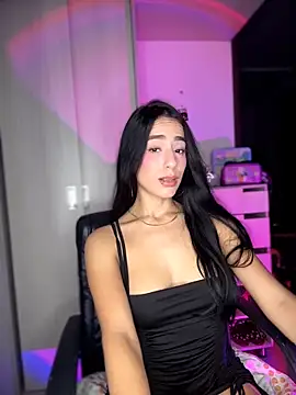 Snapshot of _Alejandra_02 chatting on 03-27-26, 08:26 Alejandra 02 online show from 03-27-26, 08:26