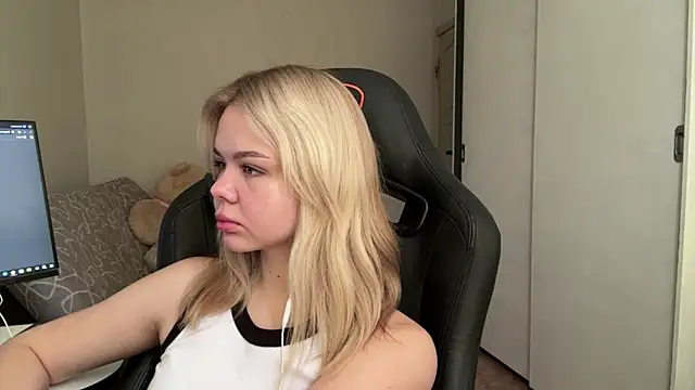 Avadream online show from 03-17-26, 09:23