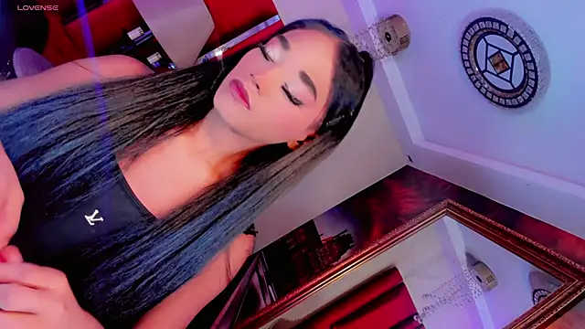 Paola Delfino online show from 04-14-26, 11:38