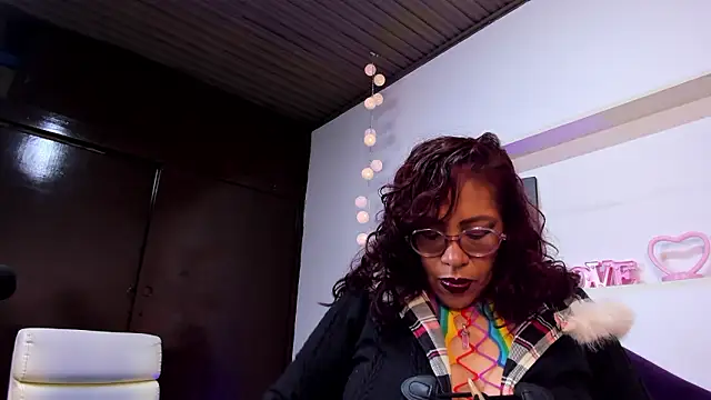 Mariia Paulaa online show from 03-28-26, 04:56