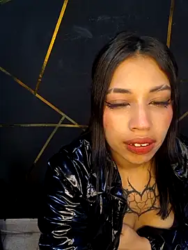AryahMoonn online show from 05-30-26, 03:47
