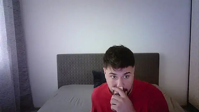Snapshot of Gianiboy99 chatting on 05-02-26, 03:17 Gianiboy99 online show from 05-02-26, 03:17