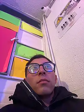 LeonBlazze online show from 04-19-26, 04:45