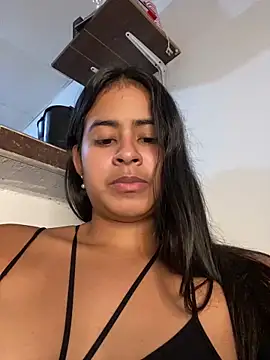 lucirganaxxx online show from 04-05-26, 05:37
