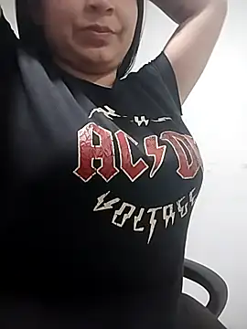 Snapshot of LilasBoobs chatting on 04-08-26, 11:48 LilasBoobs online show from 04-08-26, 11:48