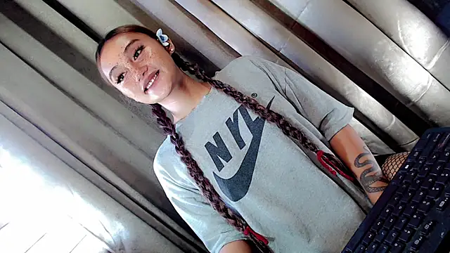 Jessicasfantasy online show from 04-10-26, 01:55