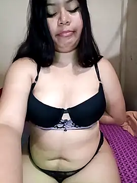 Snapshot of Nessa_0 chatting on 03-31-26, 05:41 Nessa 0 online show from 03-31-26, 05:41