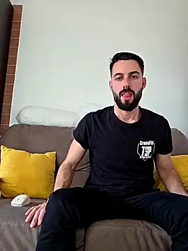 AmicisegretiITA online show from 03-26-26, 04:01