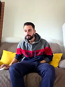 AmicisegretiITA online show from 04-02-26, 10:35