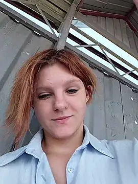 Snapshot of NinaParri chatting on 07-19-26, 05:44 NinaParri online show from 07-19-26, 05:44
