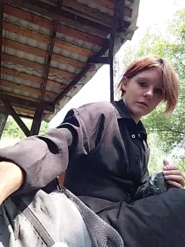 Snapshot of NinaParri chatting on 07-20-26, 04:49 NinaParri online show from 07-20-26, 04:49