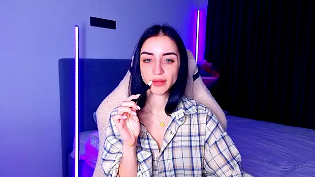 Juliet lu online show from 03-19-26, 07:56