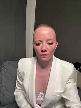 KatharinaGold online show from 03-19-26, 08:02