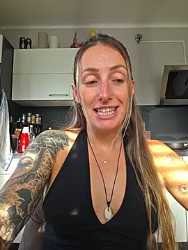 NicoleKaiser online show from 06-02-26, 04:42