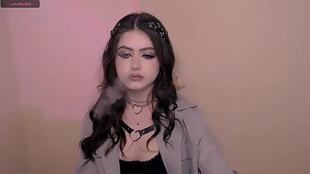 Snapshot of _LunnaBelle_ chatting on 03-26-26, 03:06 LunnaBelle online show from 03-26-26, 03:06