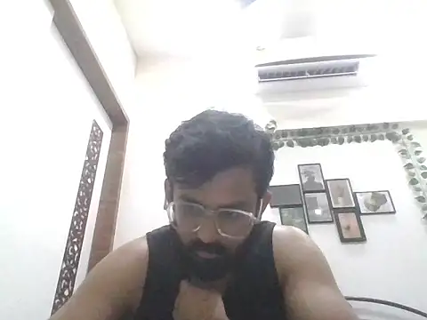 Snapshot of aryaka1303 chatting on 04-27-26, 03:10 aryaka1303 online show from 04-27-26, 03:10