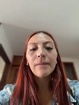 Snapshot of Queen_Scatlett chatting on 05-22-26, 12:44 Queen Scatlett online show from 05-22-26, 12:44
