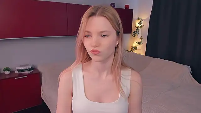 Snapshot of DelmaLasky chatting on 03-26-26, 11:16 DelmaLasky online show from 03-26-26, 11:16