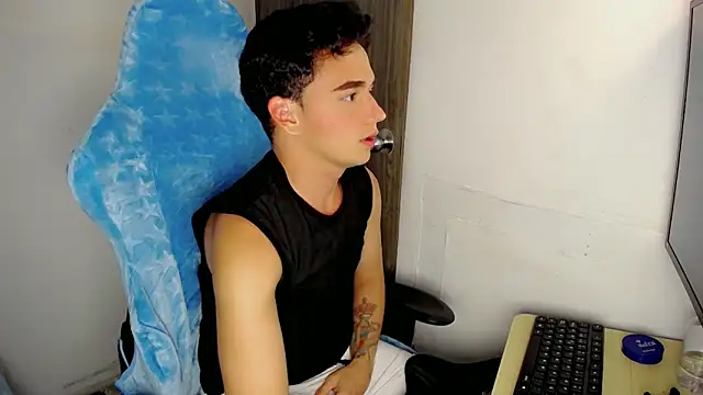 Mathias twinkk online show from 03-29-26, 05:46