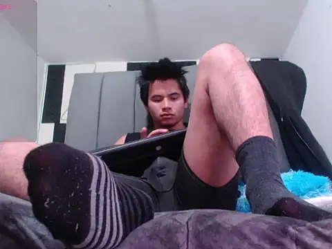adonis latin 19 online show from 06-19-26, 03:22