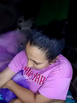 Snapshot of Katalinarodriguez chatting on 04-02-26, 09:45 Katalinarodriguez online show from 04-02-26, 09:45