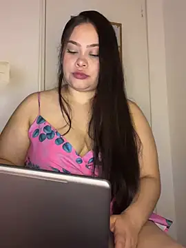 Snapshot of Juliana_xv chatting on 04-05-26, 01:14 Juliana xv online show from 04-05-26, 01:14