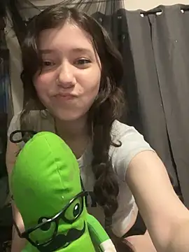 Snapshot of danneillove chatting on 03-18-26, 06:16 danneillove online show from 03-18-26, 06:16