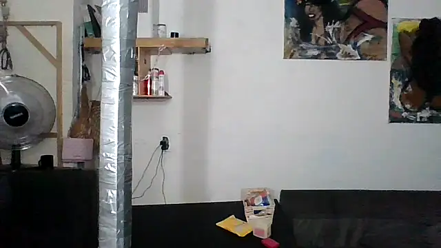 Snapshot of Anna-Cash chatting on 05-23-26, 03:45 Anna-Cash online show from 05-23-26, 03:45