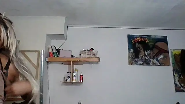 Snapshot of Anna-Cash chatting on 06-13-26, 03:26 Anna-Cash online show from 06-13-26, 03:26
