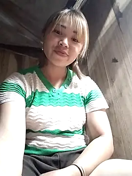 Snapshot of kim_xinh89 chatting on 03-24-26, 06:18 kim xinh89 online show from 03-24-26, 06:18