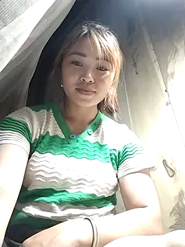 Snapshot of kim_xinh89 chatting on 03-24-26, 06:24 kim xinh89 online show from 03-24-26, 06:24