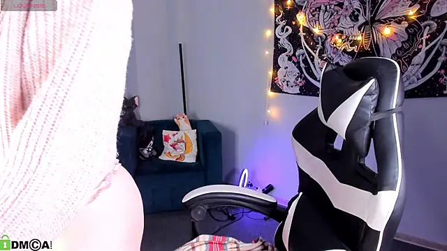 LittleKittenStar online show from 04-09-26, 02:44