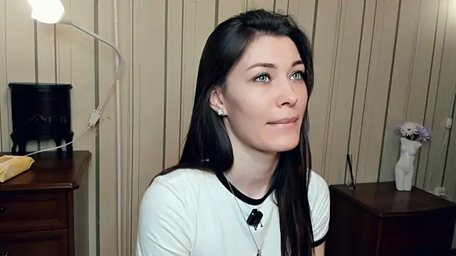 JulissaLipoma online show from 04-02-26, 08:01