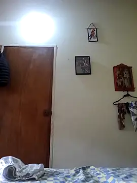 Snapshot of Isabelmotta_ chatting on 03-24-26, 03:50 Isabelmotta online show from 03-24-26, 03:50