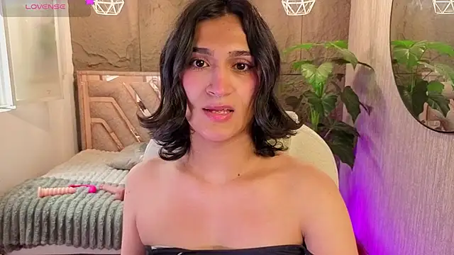Zoee Kiss  online show from 07-19-26, 07:50