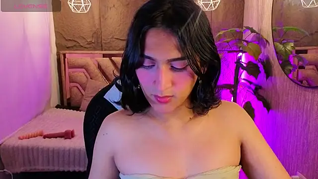 Zoee Kiss  online show from 07-29-26, 06:44