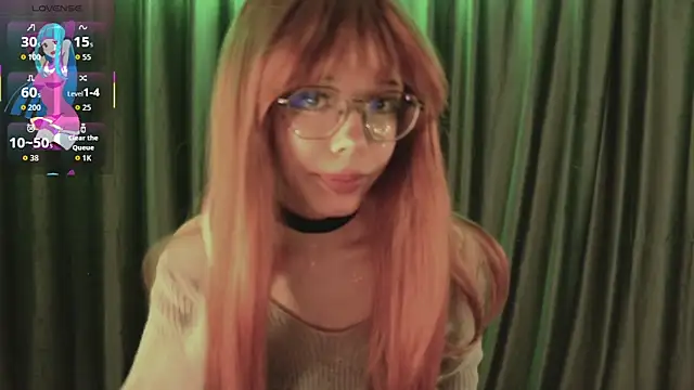 Layla Muur online show from 04-13-26, 04:12